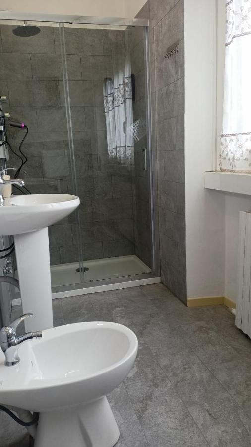 밀라노 Vialetto V. Pastro 10 B&B 외부 사진