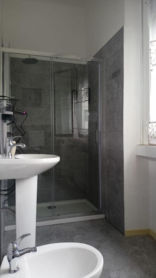 밀라노 Vialetto V. Pastro 10 B&B 외부 사진